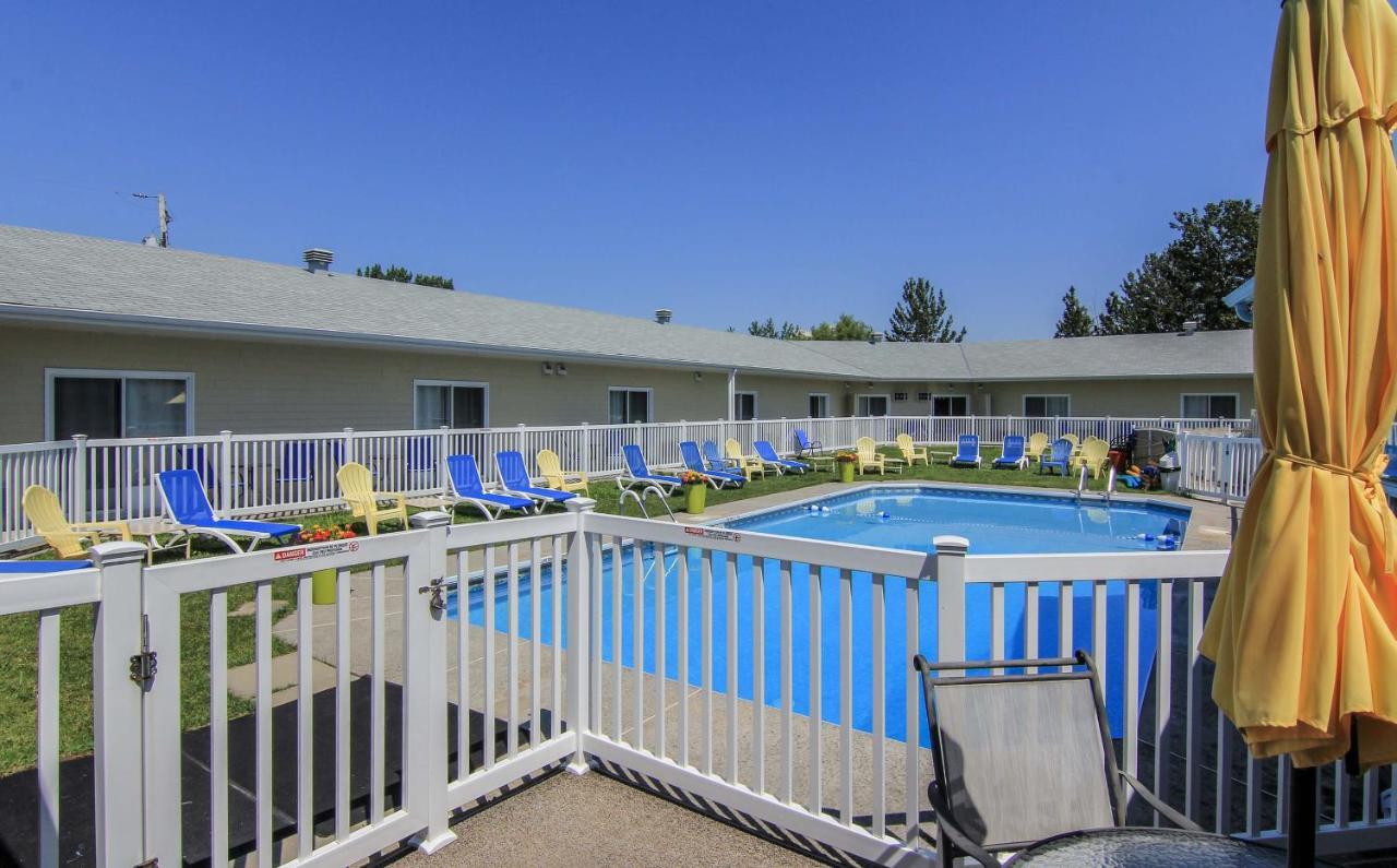 Motel Roberval Eksteriør billede