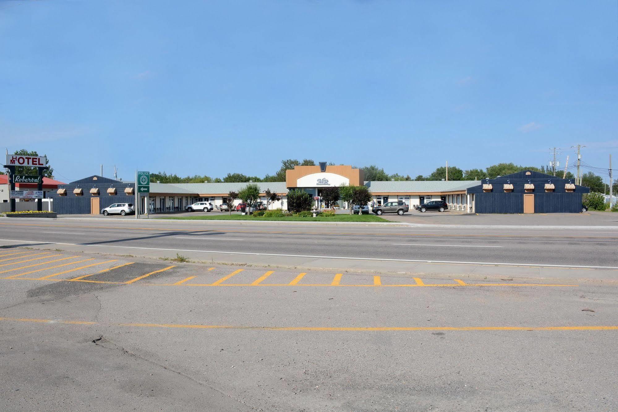 Motel Roberval Eksteriør billede