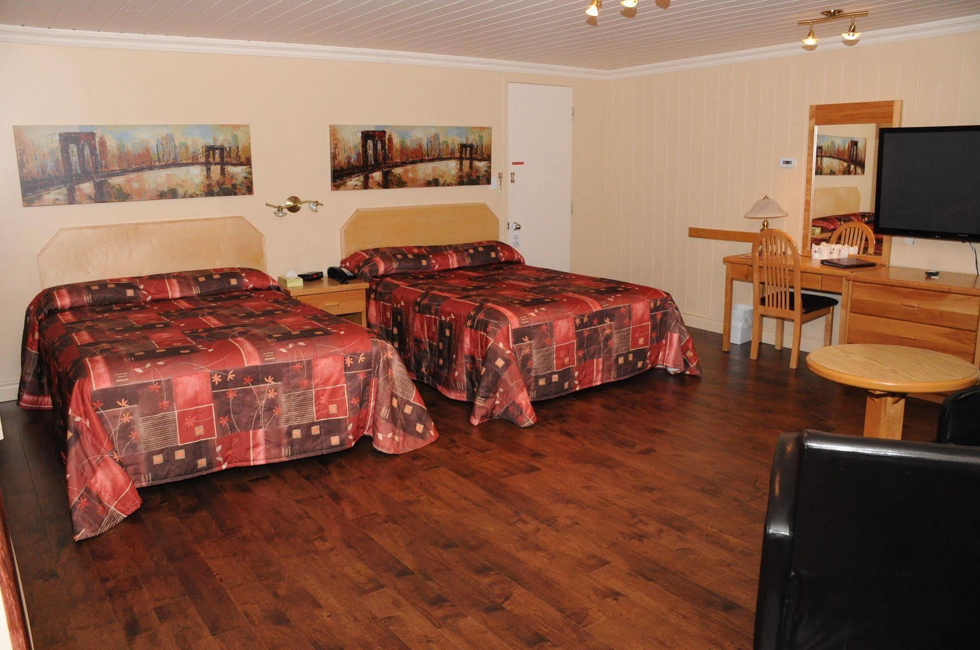 Motel Roberval Eksteriør billede