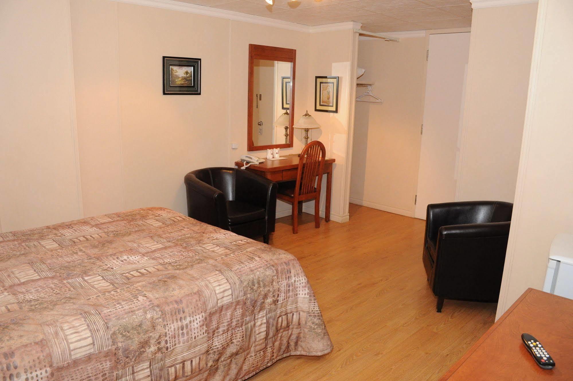 Motel Roberval Eksteriør billede