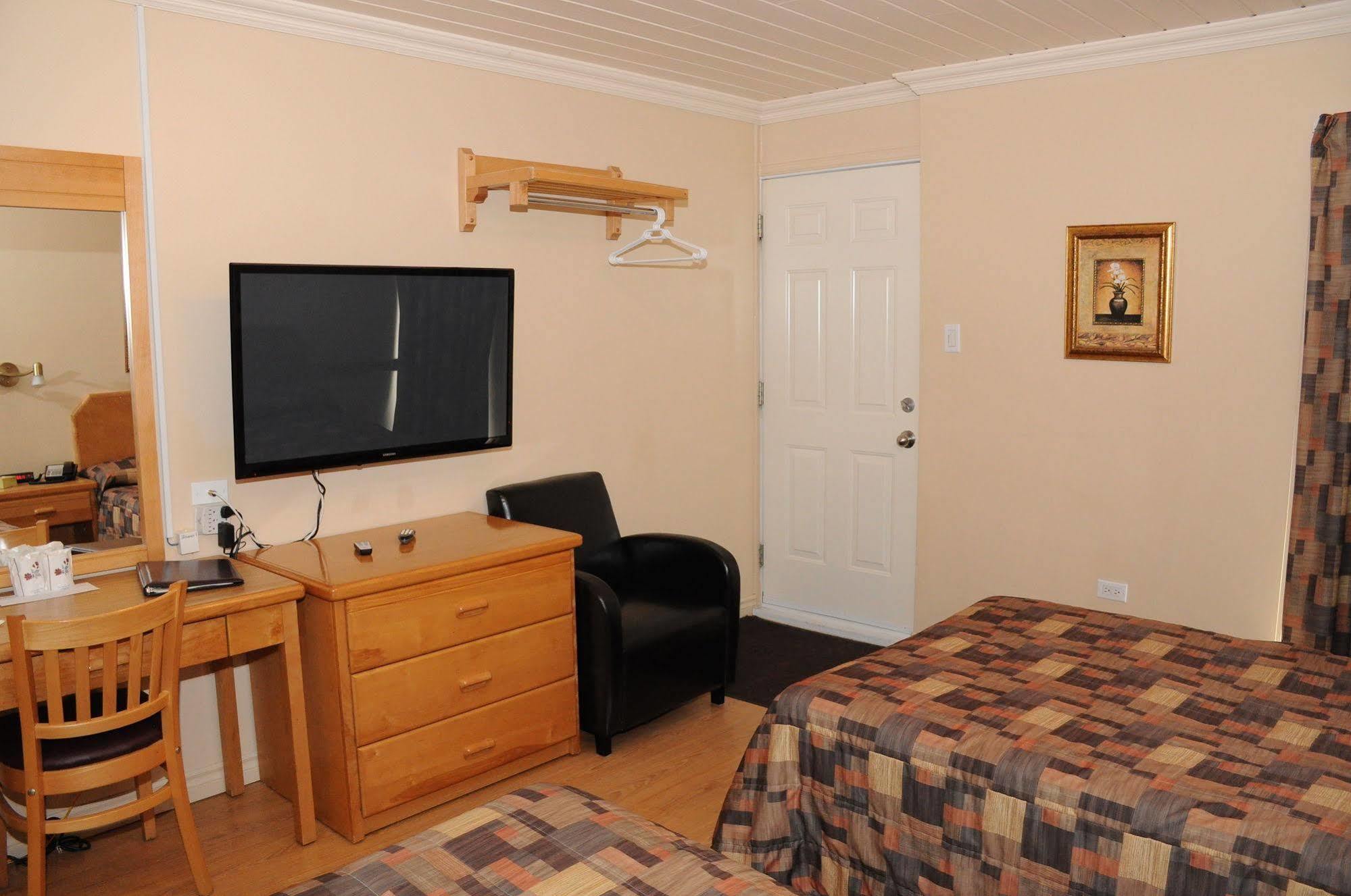 Motel Roberval Eksteriør billede